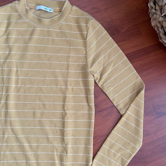OAK + FORT LONGSLEEVE - Picture 3 of 3